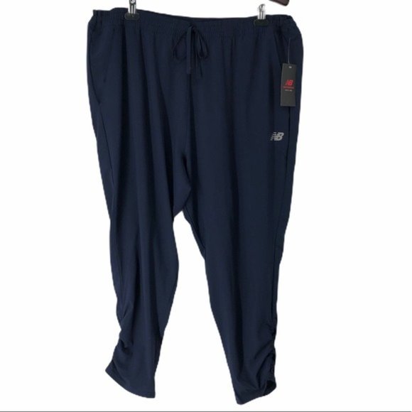 new balance core woven pant